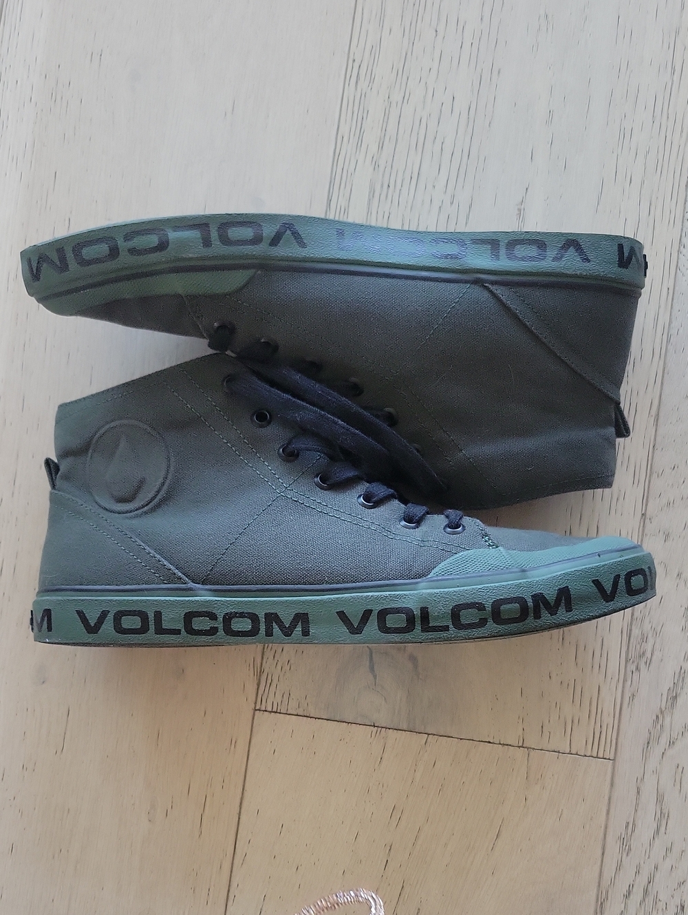 Volcom Men's Dark Olive Canvas High-Top Sneakers with Black Accents